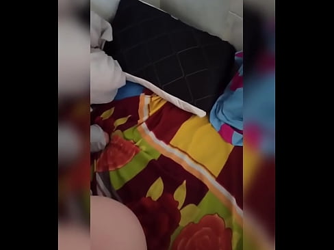 ❤️ Nire gelakidea etxean bakarrik geratzen da, bere senarra oporretara joaten delako eta nik izorratzeko eta ipurdia esnez betetzeko aprobetxatzen dut ❤❌ Super sexua gugan ❌️❤